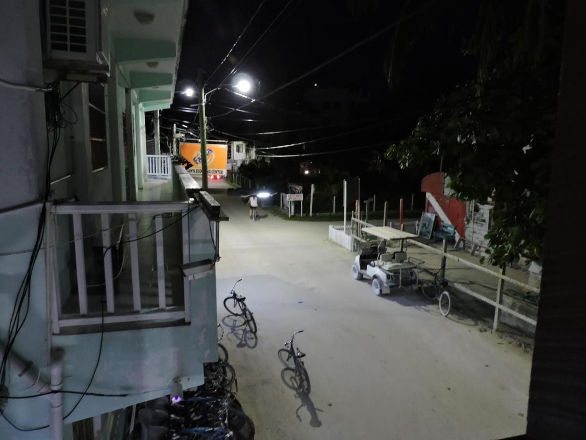 Wild Panther'S Guest House & Hostel 키코커 외부 사진